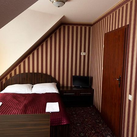 Hotel Zajazd Celtycki Zakrzow  Exterior foto