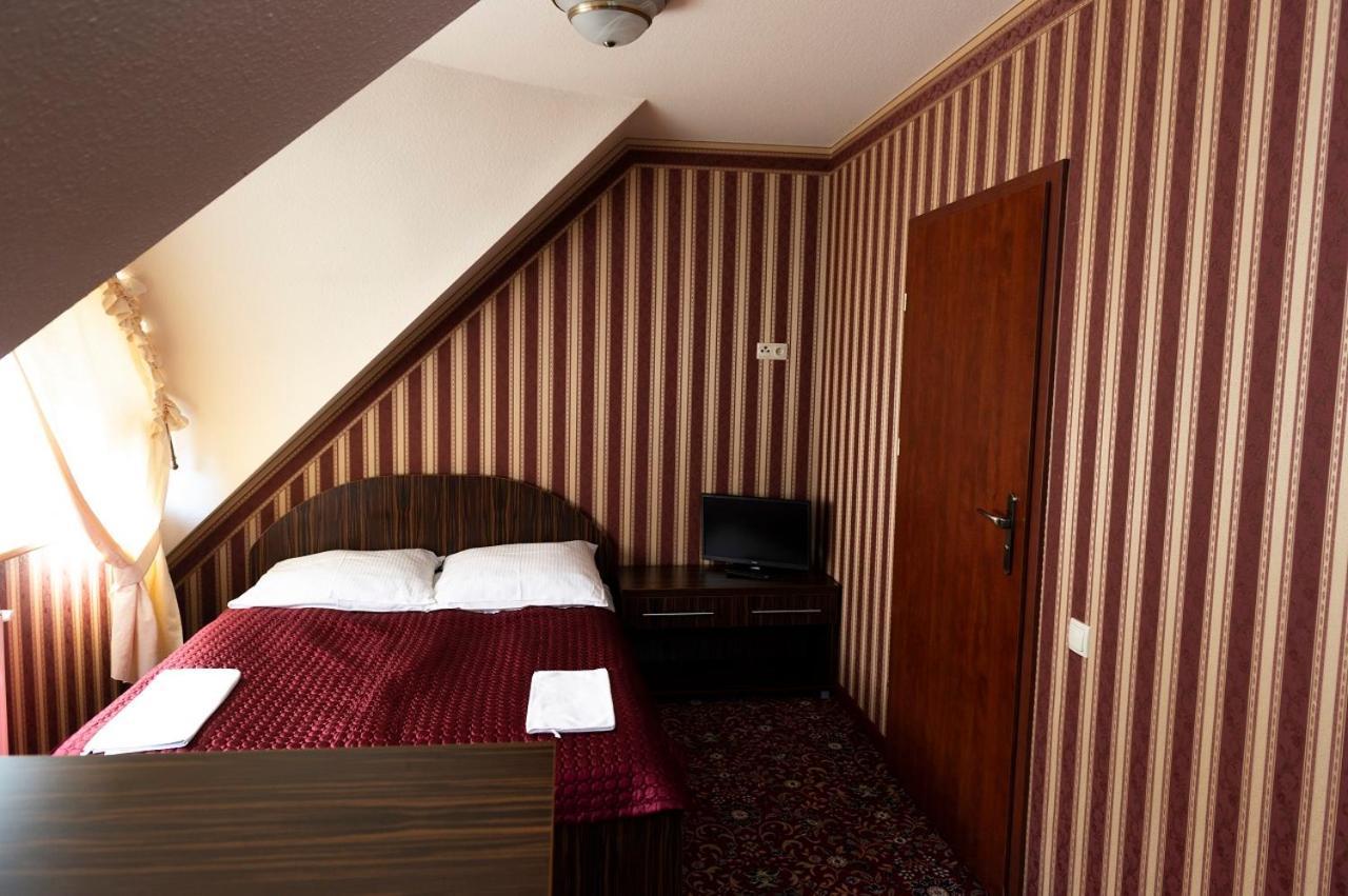 Hotel Zajazd Celtycki Zakrzow  Exterior foto